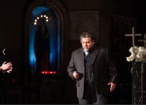 Что происходит в Азербайджанском Театре оперы и балета?